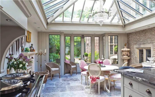 陽光房選擇什么樣的風(fēng)格才好，定制需要注意哪些問題？